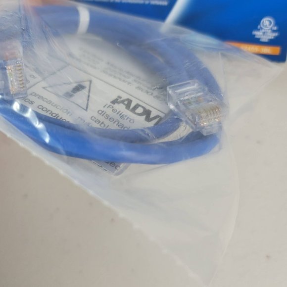 2/$15 NEW Leviton CAT 5 3-Foot Patch Cord Blue 52455-3BL Network Cable Ethernet - Picture 4 of 7